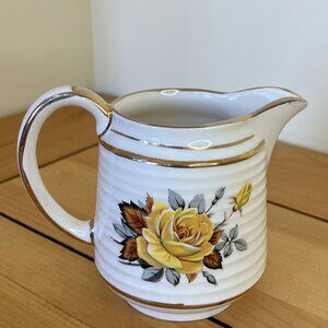 Sadler English Porcelain Creamer Yellow Rose Design Gold Trim #3498 England
